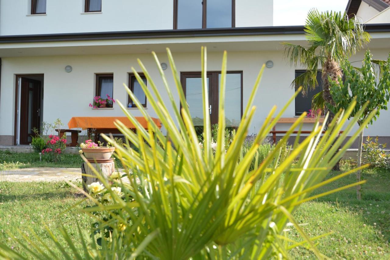 Vila Palma - App Palma & Room Figa Ankaran Exterior photo